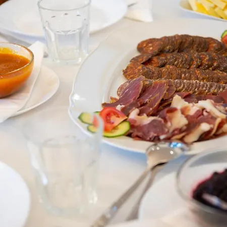 Szobi Malomkert Fogado Szob