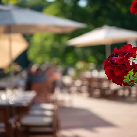 Szobi Malomkert Fogado 3* Szob