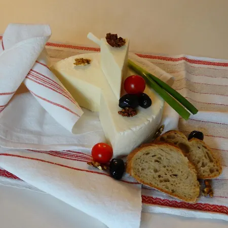 Bed & Breakfast Szobi Malomkert Fogado